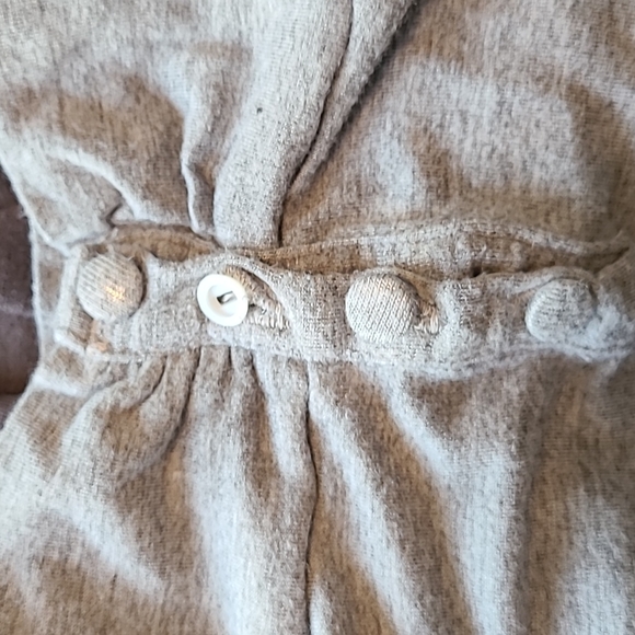 Grey comfy dress withbottom frills - Picture 5 of 5